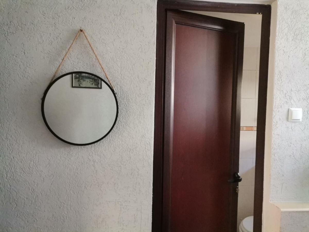 Km!Sofia - Стаи За Гости Exteriör bild