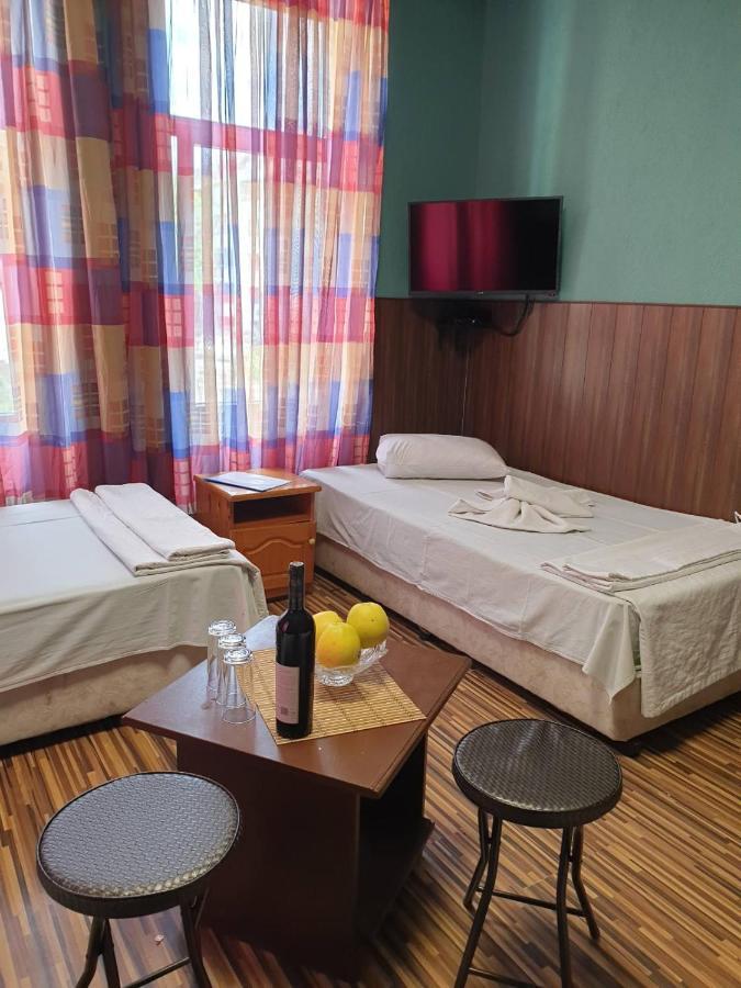 Km!Sofia - Стаи За Гости Exteriör bild